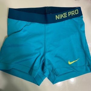 NIKE PROS